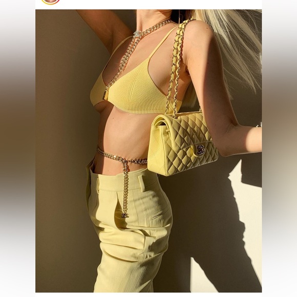 CHANEL Timeless Classic Flap Double Flap bag in Yellow Caviar Leather Medium - Picture 14 of 16